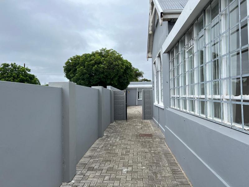 To Let commercial Property for Rent in Mill Park Eastern Cape